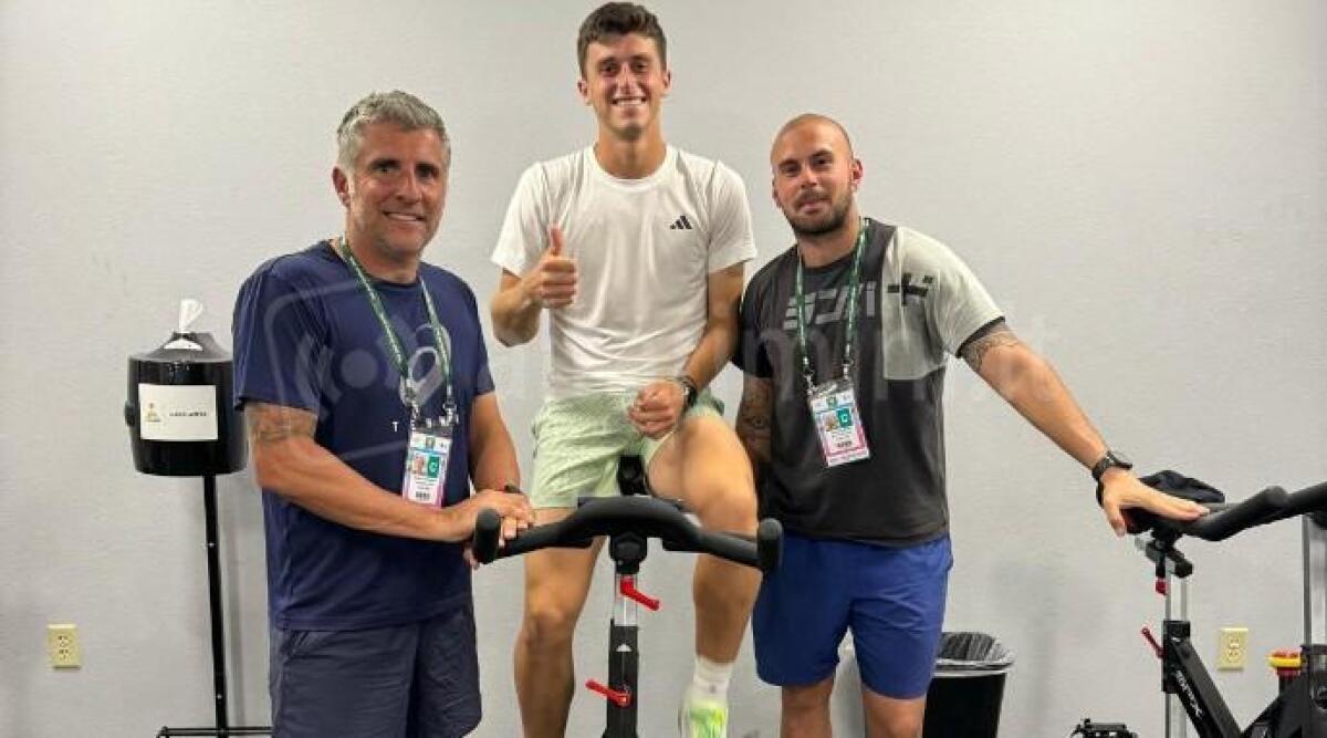 Tennis, Luca Nardi piega il cinese Zhizhen Zhang: sfiderà Djokovic - 