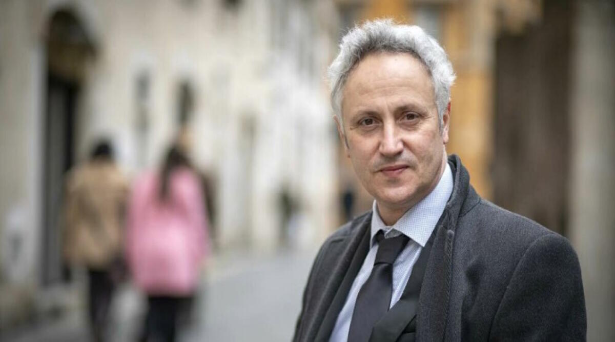 Concessioni balneari, Croatti M5S: il dialogo con l'Unione Europea è una "presa in giro" - Marco Croatti (repertorio)