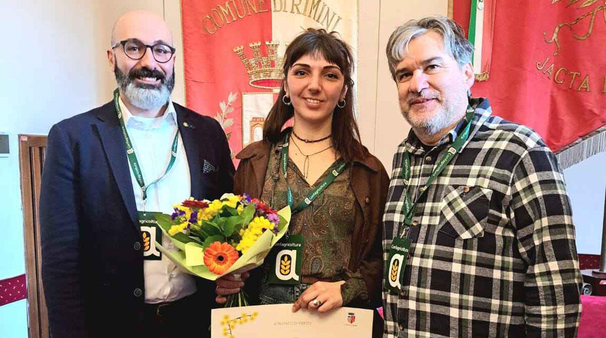Lara Ossani, la passione per le api diventa un lavoro di successo: è tra le imprenditrici premiate - 