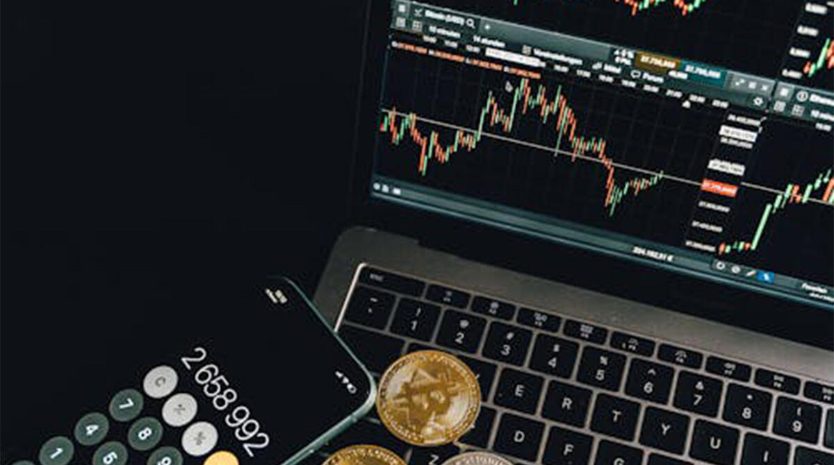 Società panamense vendeva Bitcoin in Italia senza autorizzazione: tre riminesi a processo - 