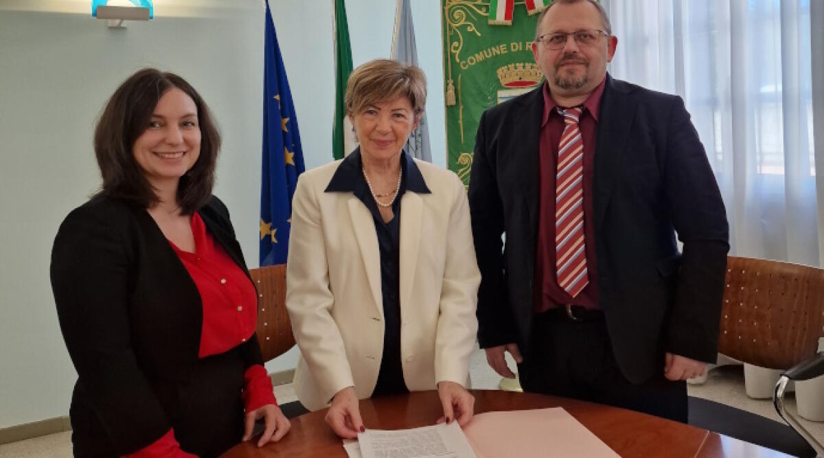 Promuovere il benessere psicologico nelle scuole: accordo fra Ordine degli Psicologi ER e Comune di Riccione - La firma del protocollo