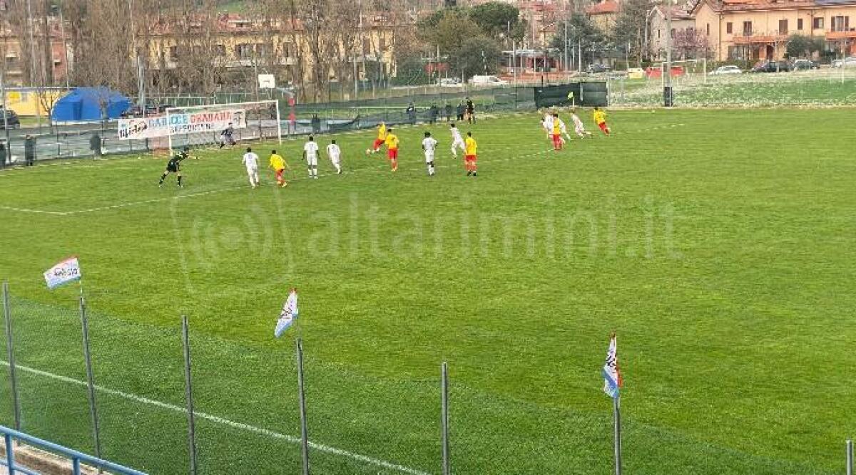 Calcio Promozione, Gabicce Gradara trafitto al 'Magi' dall'Osimo Stazione 0-2 -