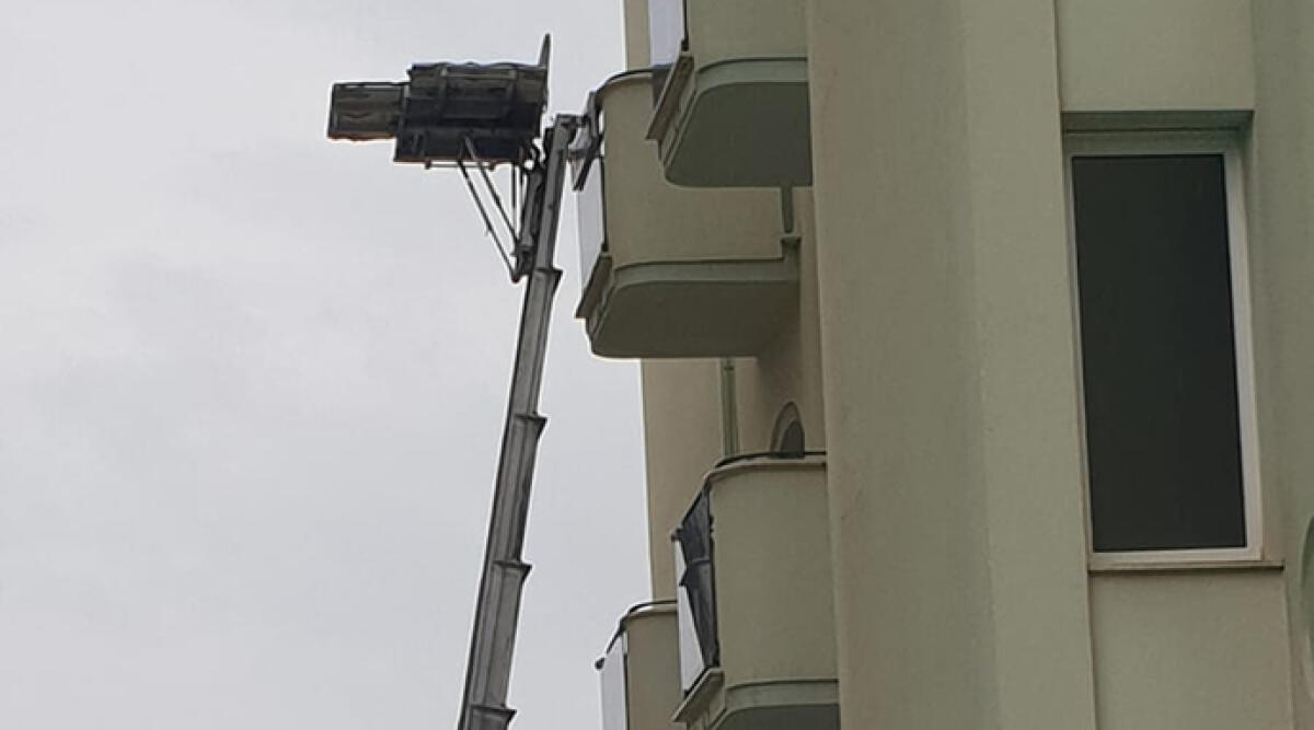 Morto l'imprenditore 78enne ferito sul lavoro a Rimini - La da dove è caduto un segmento di legno