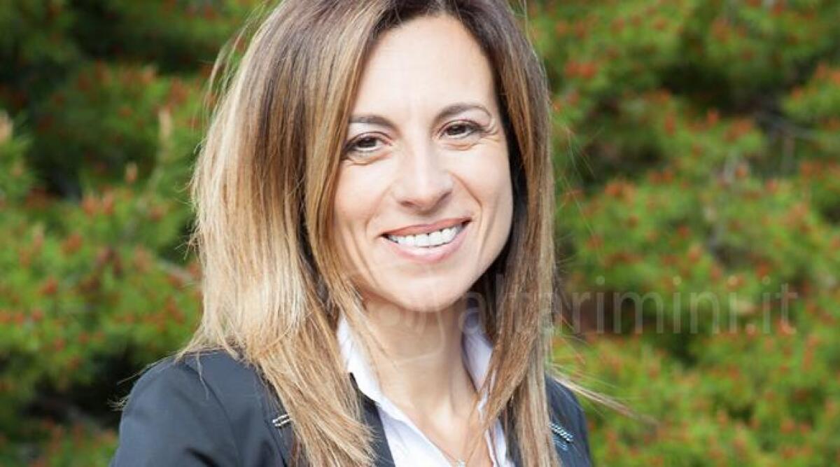 Cortei. Spinelli (FdI) vede il questore e il comandante dei Carabinieri: “Al vostro fianco” - Domenica Spinelli (archivio)