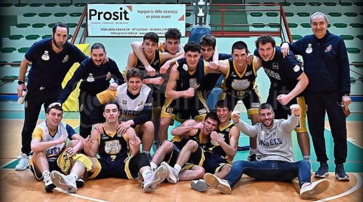 Basket giovanile, RBR: l'Under 19 fa suo il derby di Forlì al fotofinish (63-64) - 