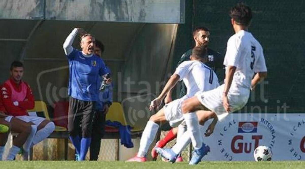 Calcio C, la Fermana esonera il tecnico Stefano Protti - 