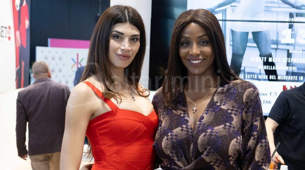 Fabrizia Santarelli e Ainett Stephens