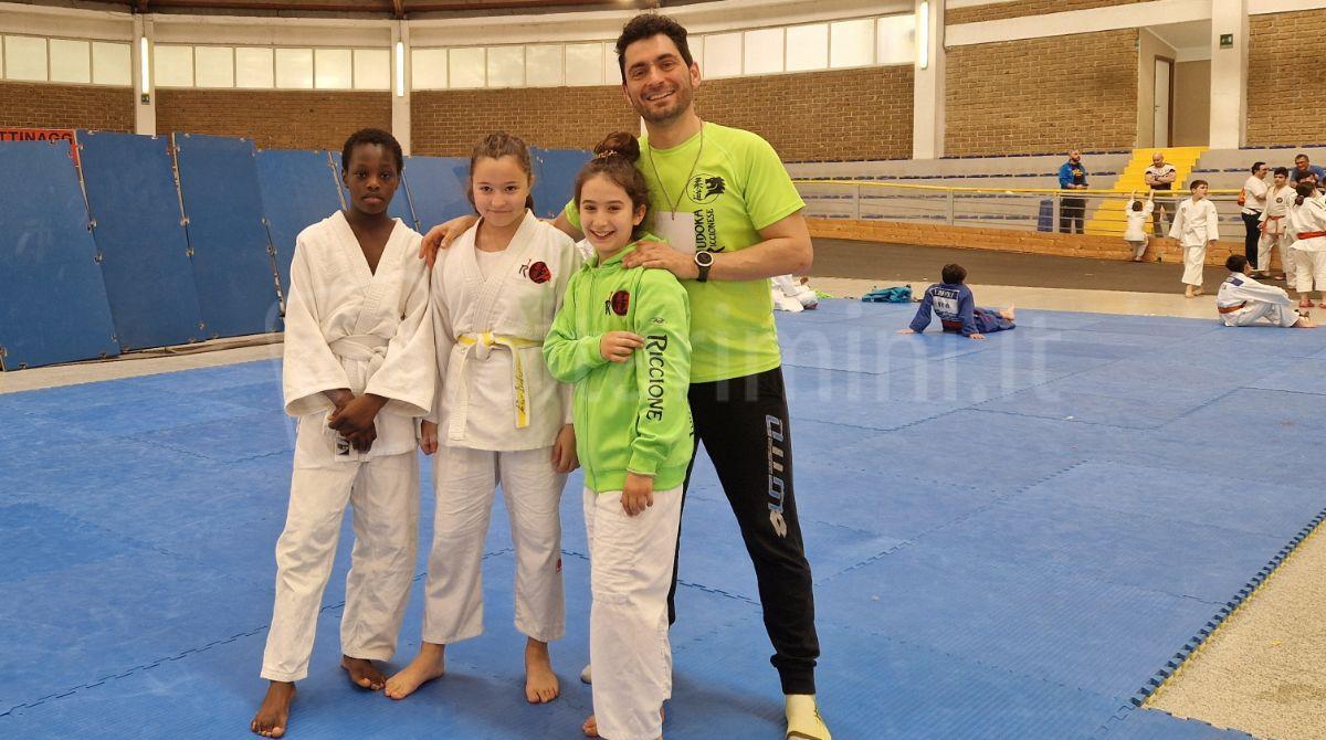 Judo, impegni tra Berlino e Pescara per la Polisportiva di Riccione - I giovanissimi con il Maestro Longo
