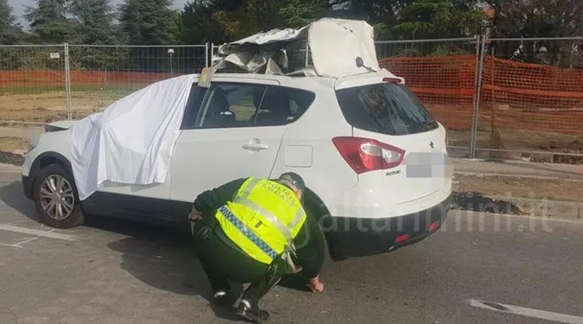 Concesso risarcimento alla famiglia di Roberto Sancisi, vittima di un tragico incidente - L'auto di Sancisi travolta da una ruspa