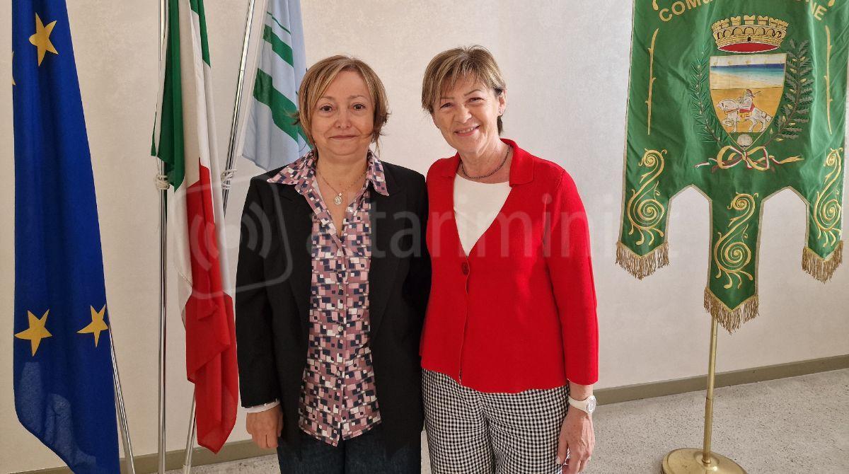 Riccione, rientra in servizio in comune la dirigente Cinzia Farinelli - Cinzia Farinelli e Daniela Angelini