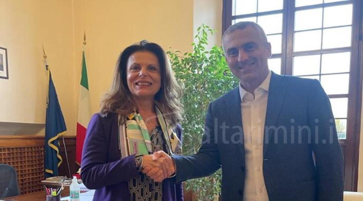 Rimini dice addio al padre del sindaco: il cordoglio del Prefetto - Il Prefetto Rosa maria Padovano e il sindaco Sadegholvaad