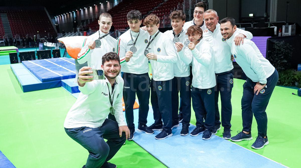 La Nazionale italiana Junior di Ginnastica Artistica maschile è vice campione d'Europa - Ph Simone Ferraro