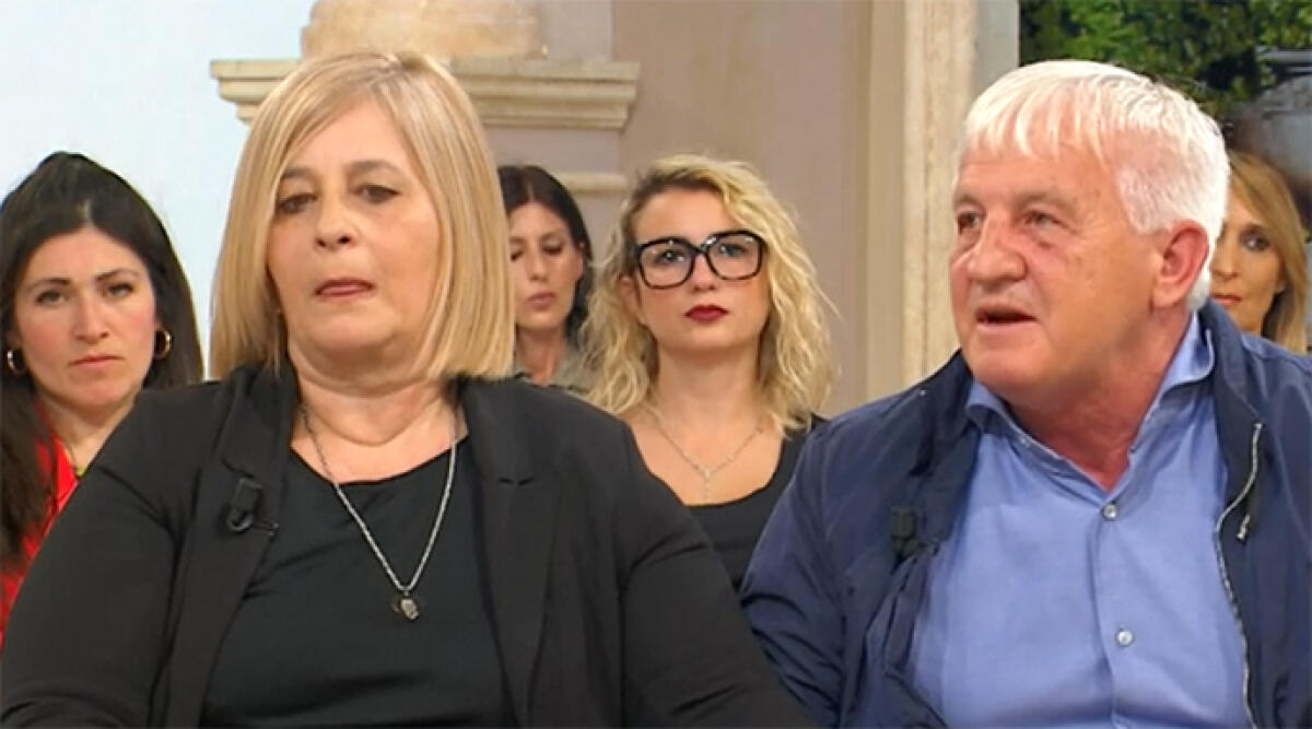 Una tragedia senza senso: la storia di Giuseppe Tucci su Rai 2 - Claudio Tucci e la moglie Lella, genitori di Giuseppe Tucci. Un fermoimmagine della trasmissione 'I Fatti Vostri'