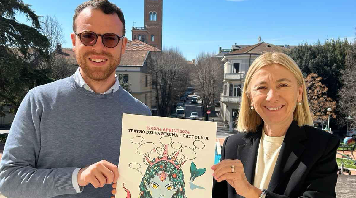 Cattolica punta sui fumetti e viene ripagata: 2500 visitatori in 4 giorni - L'assessore Vaccarini e la sindaca Foronchi