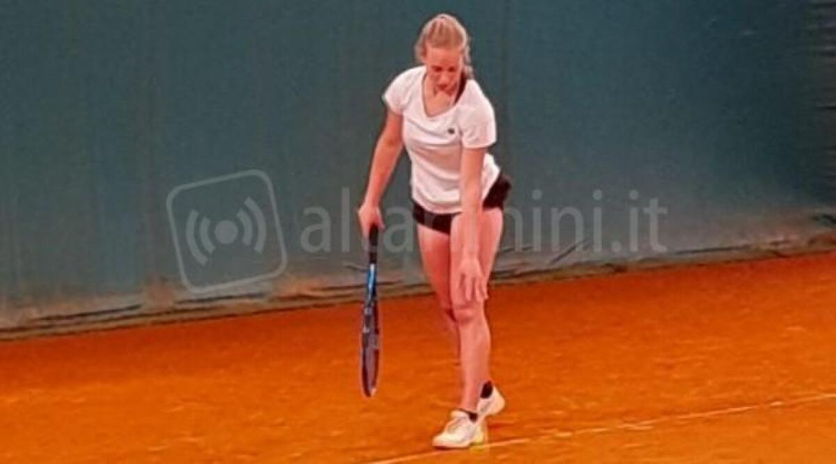 Tennis, nel torneo Open femminile quarti di finale per la promettente Stella Cassini -