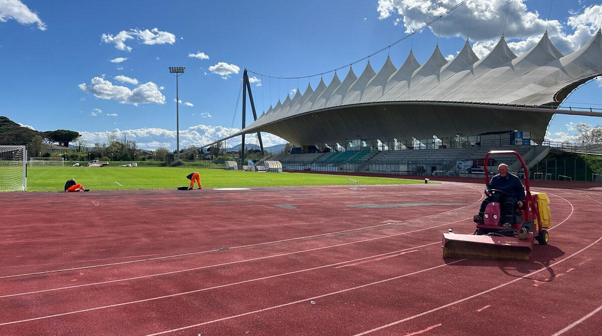 Stadio Santamonica: ripartono i lavori di sistemazione della pista d'atletica - Lavori allo Stadio Santamonica, Miano Adriatico