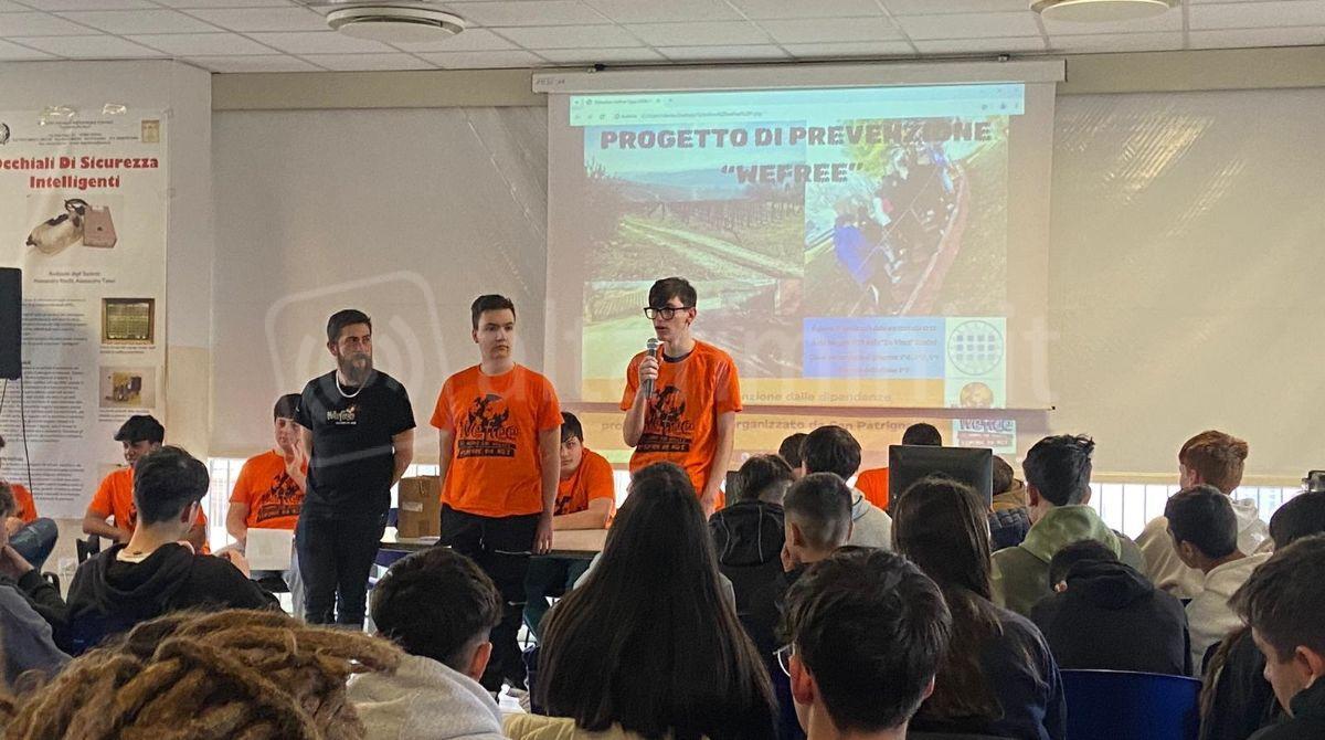Studenti riminesi diventano "tutor" contro le dipendenze -