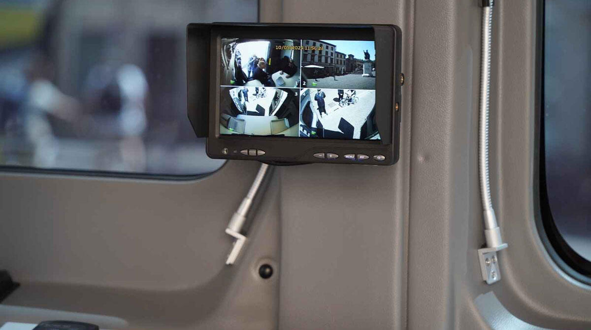 Controllo in strada più efficace: Rimini schiera telecamere e l'ufficio mobile della Polizia Locale -