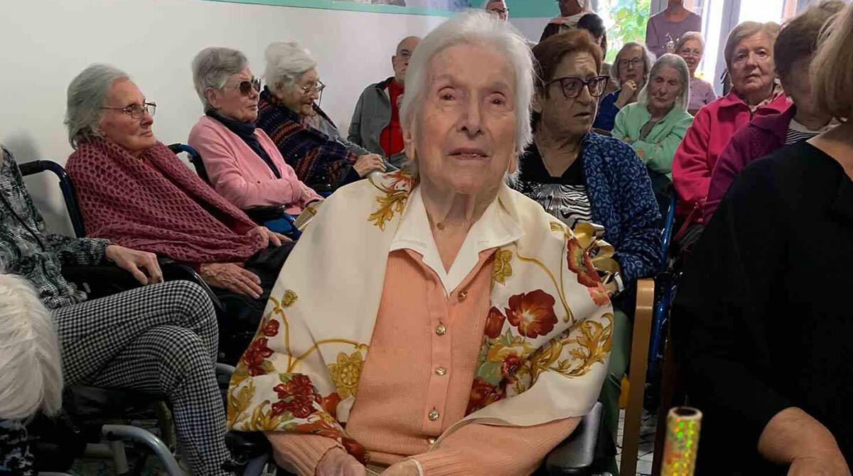 Auguri Nonna Luigina, la centenaria festeggiata anche dall'assessore Gianfreda - Nonna Luigina