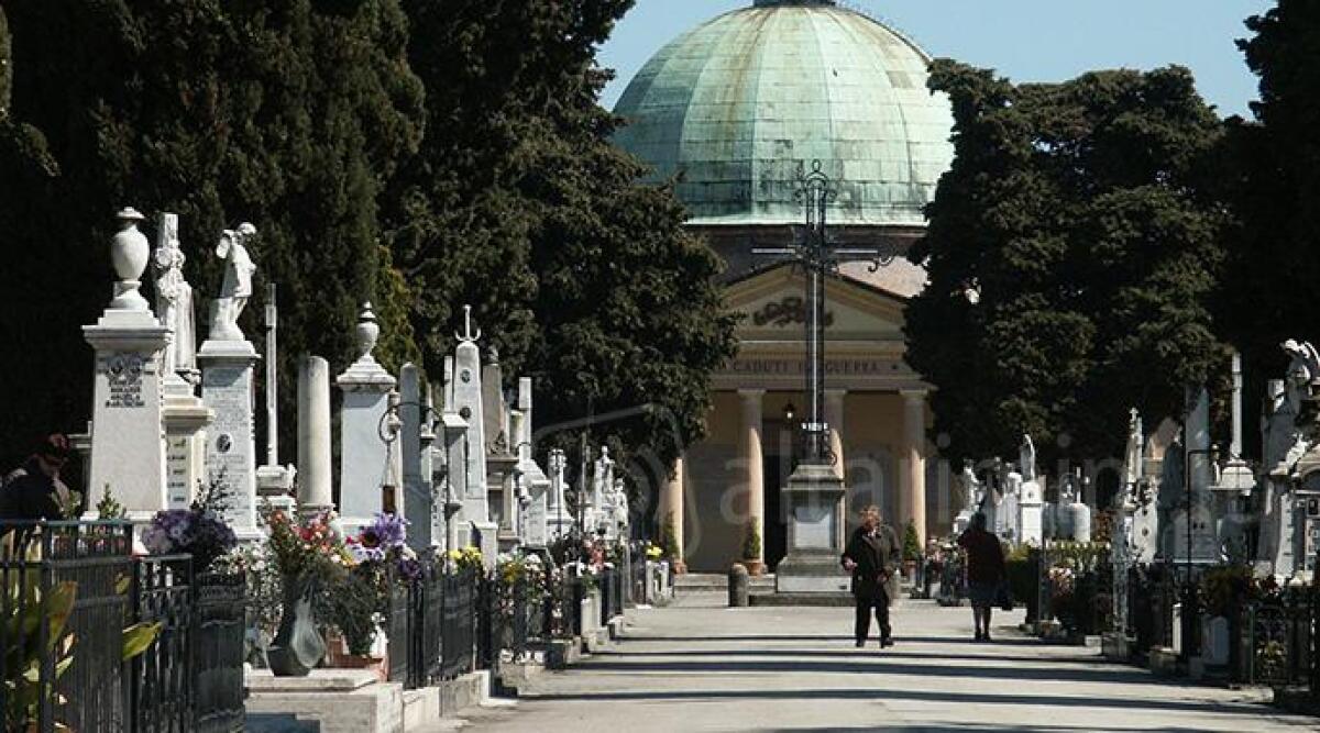 Lavori nei luoghi di culto: ecco le riqualificazioni in corso e programmate nei cimiteri sopra la statale 16 - Cimitero monumentale di Rimini