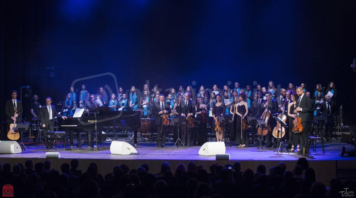 Festival di Rimini, la finalissima: ospiti Filippo Malatesta, Federico Mecozzi e Mattia Adduocchio - L'orchestra di Rimini Classica - ph Ivan Tiraferri