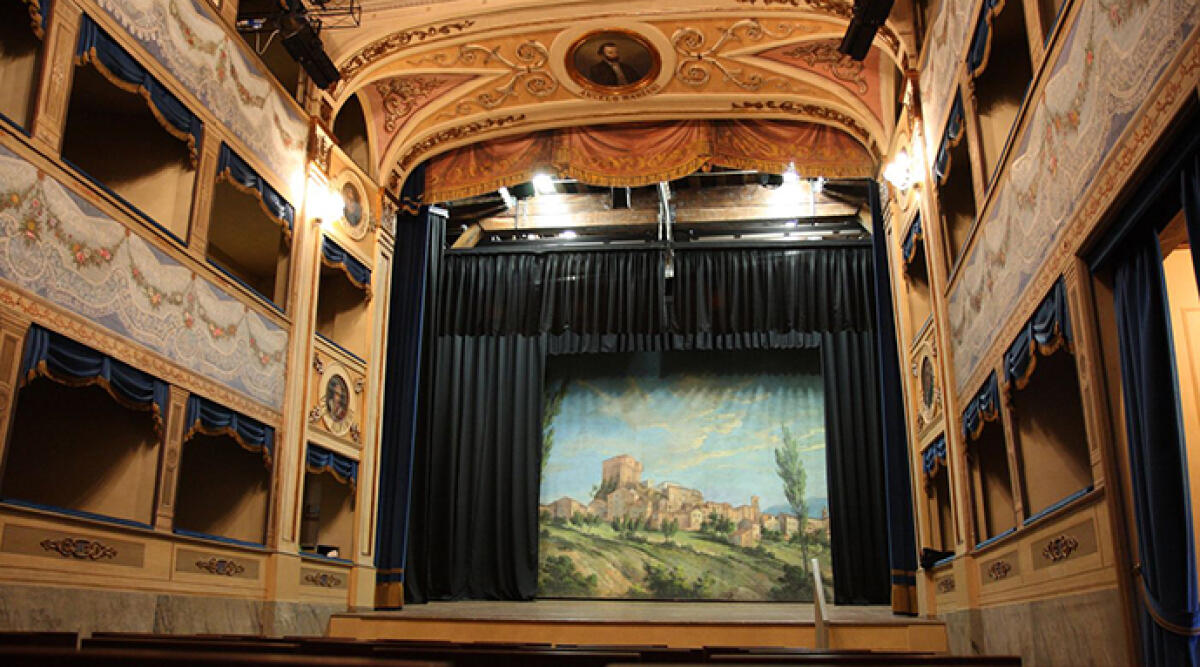 Narrativa, arte e immagini: a Sant'Agata Feltria si raccontano avventurieri ed arzdore - Teatro Mariani di Sant'Agata