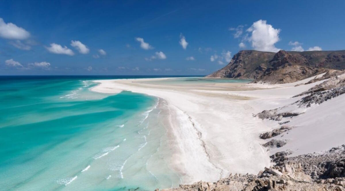 Gruppo di turisti italiani bloccato sull'isola di Socotra nello Yemen: tra loro una riccionese - L'isola di Socotra (repertorio)