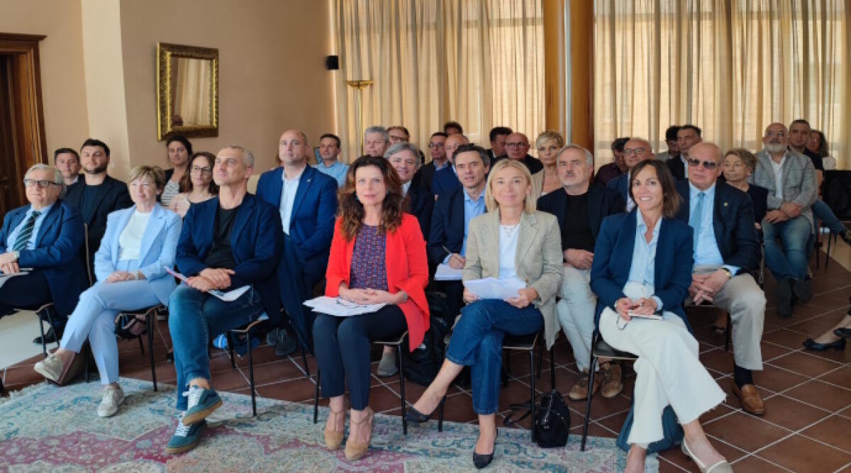 PNRR: il Presidente Meloni guida il summit di insediamento delle cabine di coordinamento - I sindaci e il prefetto