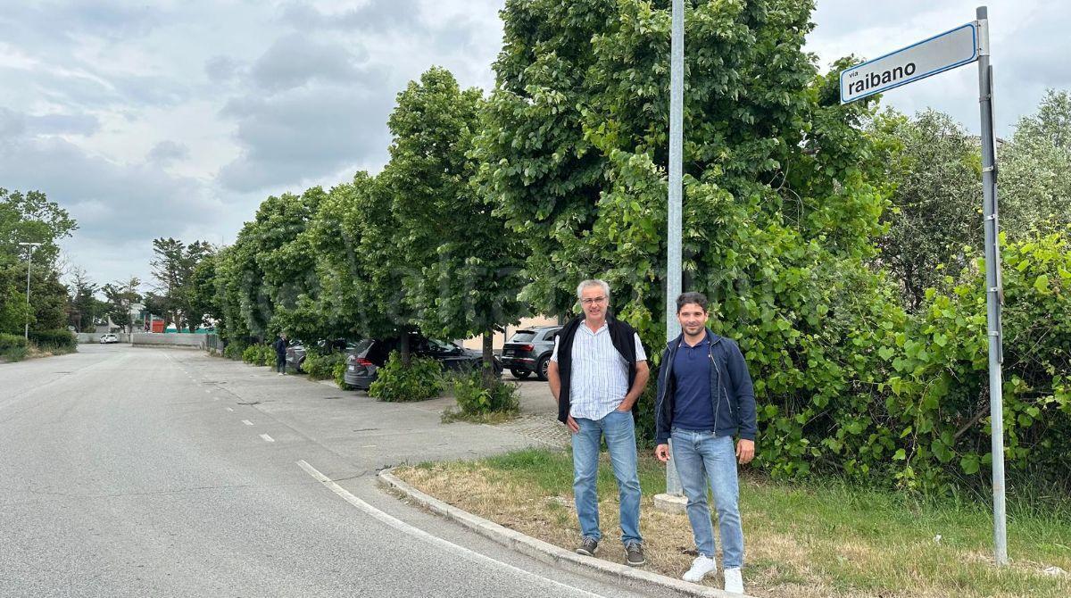 Emergenza allagamenti: al via il progetto per la realizzazione del canale scolmatore del rio Raibano  - Roberto Bianchi e Simone Imola nell'area colpita dagli allagamenti