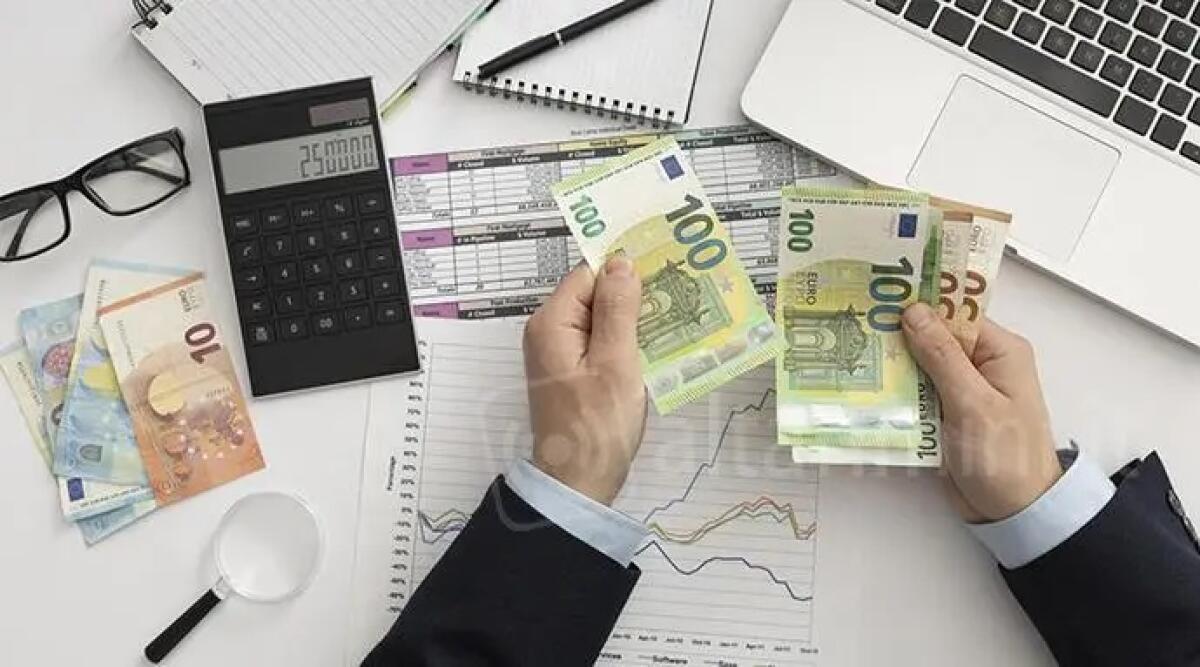 Doppie tasse sulle pensioni degli ex frontalieri: sospesa cartella esattoriale - Repertorio