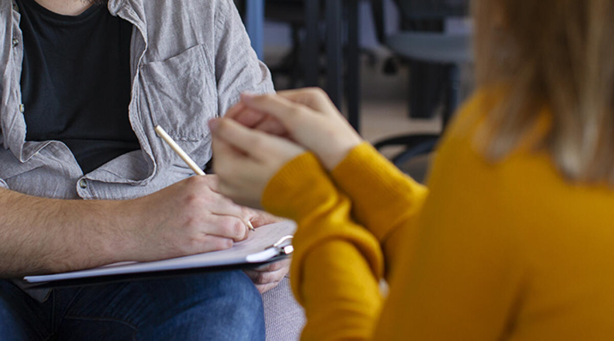 Violenza sessuale sotto ipnosi: psicologo rischia 9 anni di reclusione - Foto di repertorio
