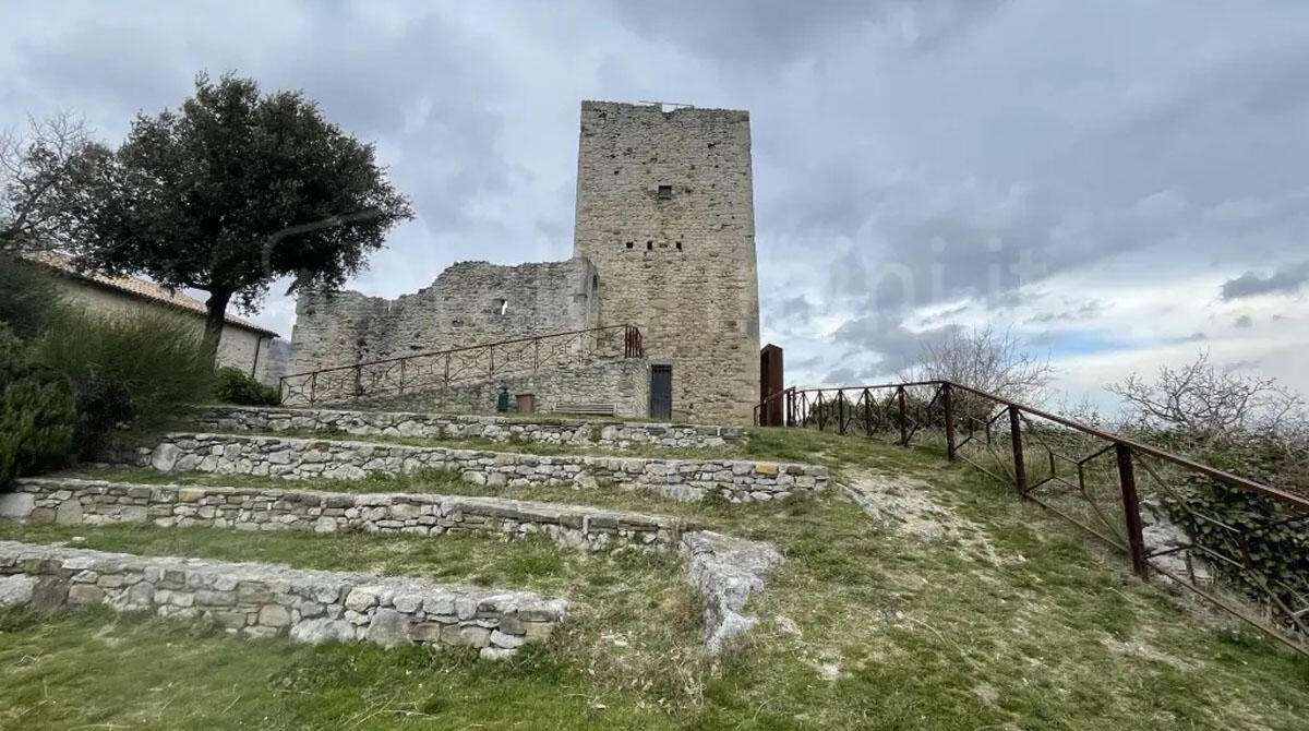 Un'escursione alla scoperta del prezioso roseto di Petrella Guidi - Petrella Guidi PH ALTARIMINI