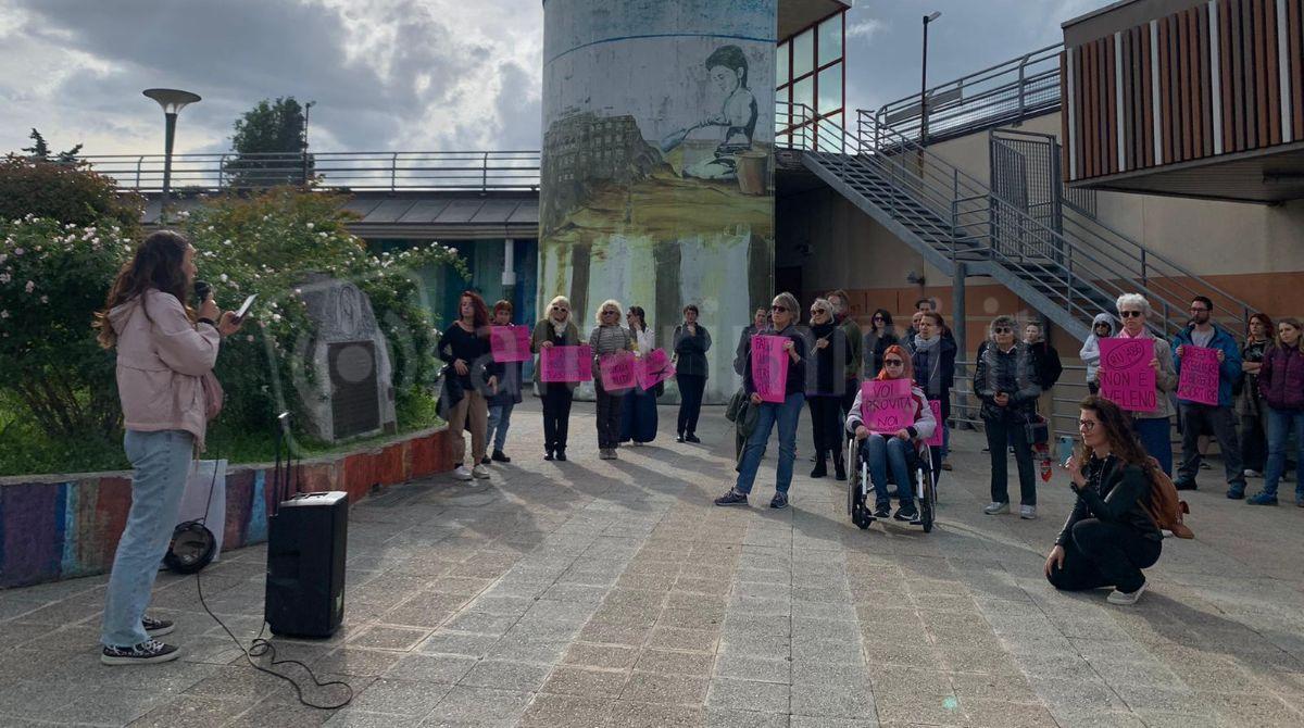 Aborto. Presidio al consultorio di Rimini: "difendere il diritto di scelta" -