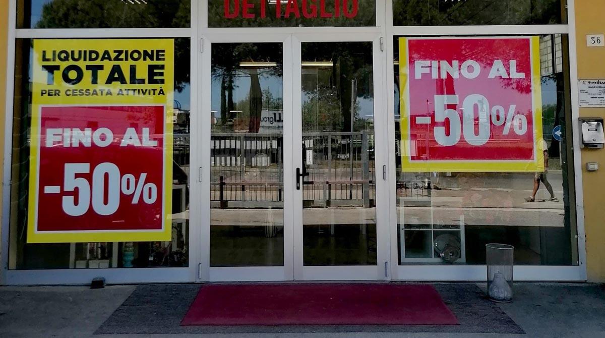 Dopo 88 anni chiude un altro negozio storico: l'Emiliana, il paradiso delle signore di Rimini - 