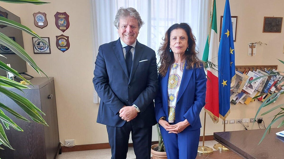 Confcommercio Rimini promuove la Legalità: incontro tra Indino e il Prefetto Padovano - Il Presidente di Confcommercio Rimini Gianni Indino e il Prefetto Rosa Maria Padovano