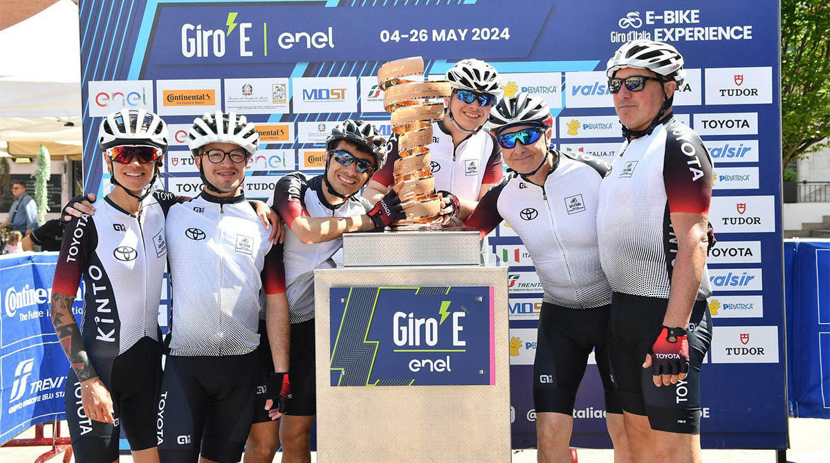 Pedalando verso l'inclusione: la straordinaria esperienza in bici con il Giro-E sulle strade del Giro d'Italia - 