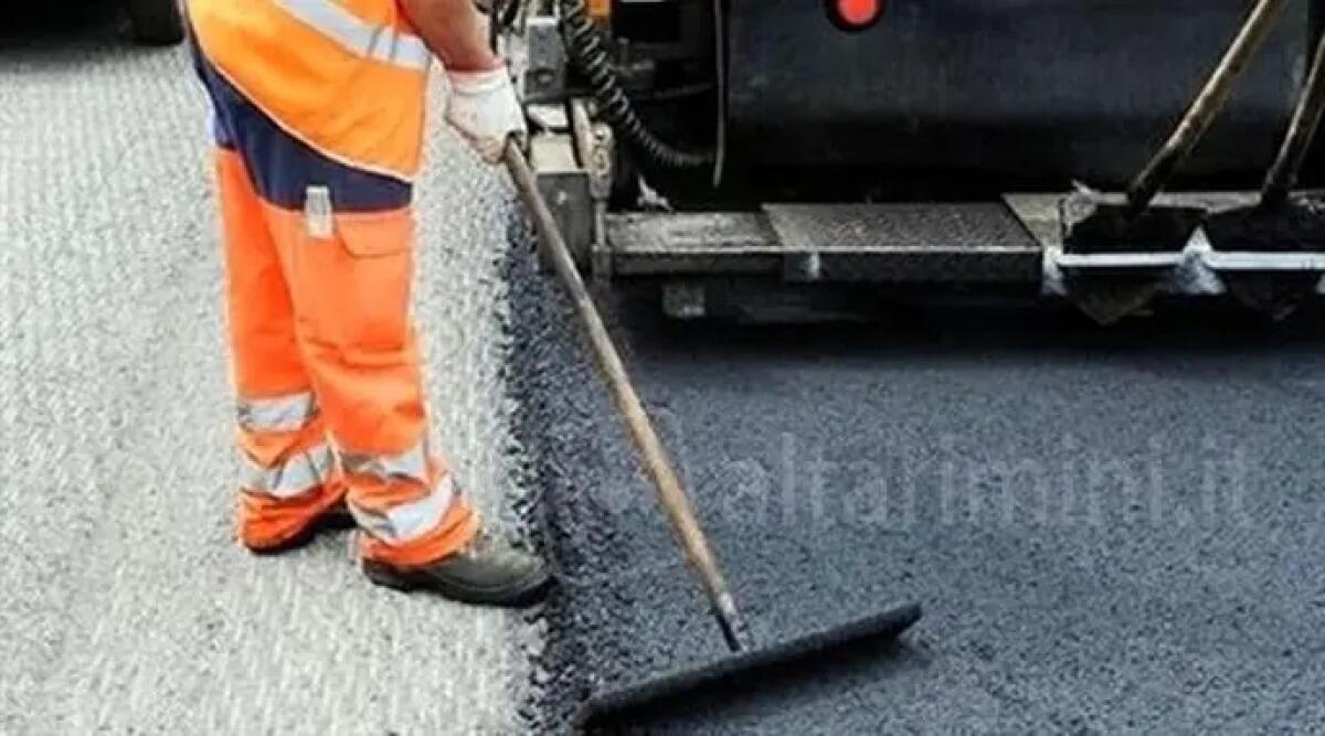 Un mese di asfaltature a Rimini: 5 fasi con modifiche alla viabilità, ecco quali - Asfaltatura REPERTORIO