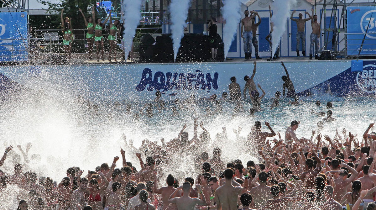 Aquafan riapre gli scivoli: tanti eventi in programma. Tra i protagonisti anche Shade e Rosa Chemical - Aquafan Riccione