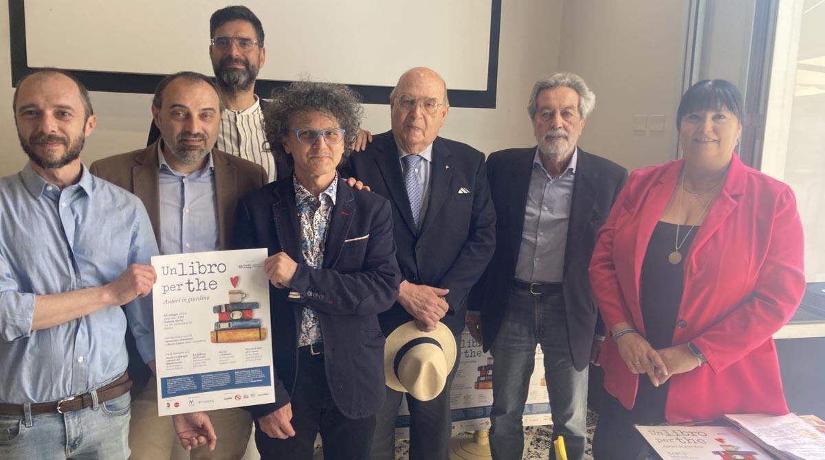 Un Libro per thé cambia format: un solo appuntamento con 4 libri e dibattito -