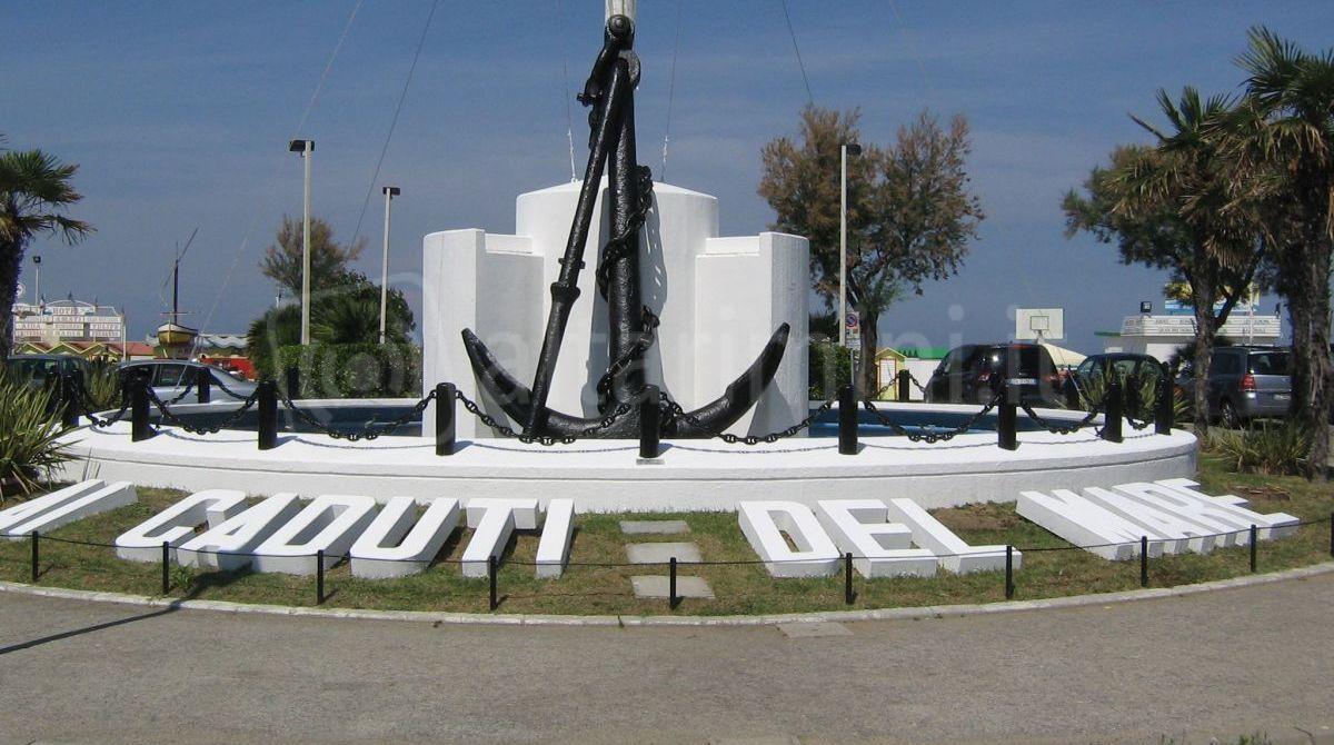 Riccione, restauro monumento Caduti del Mare. On. Colombo "perché i lavori non sono partiti?" - Monumento Caduti del Mare - ph marinaiditalia.com