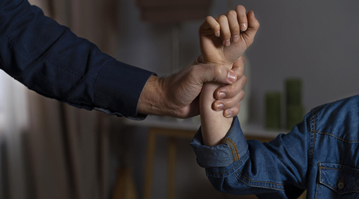 Maltrattamenti e lesioni alla ex: nei guai figlio di noto riminese - Foto di repertorio