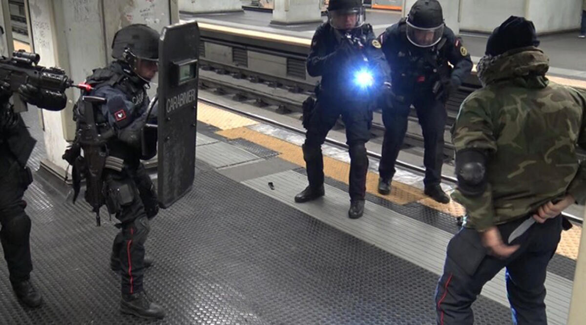 Tentativo di arruolamento per l'Isis: 24enne davanti al giudice - Un’operazione di polizia anti terrorismo, foto di repertorio