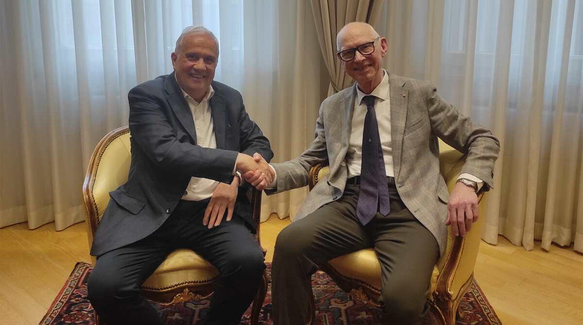 Nuovo presidente per la Fondazione Cassa di Risparmio di Rimini: ecco chi è - Passaggio di consegne tra Mauro Ioli (a sinistra) e Paolo Pasini