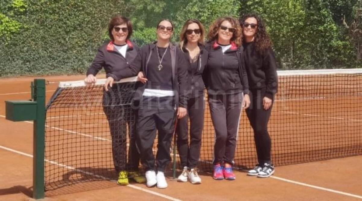 Tennis, nel memorial “Sandrino Boschetti” si qualificano Oliva, Corradini e Casadei -