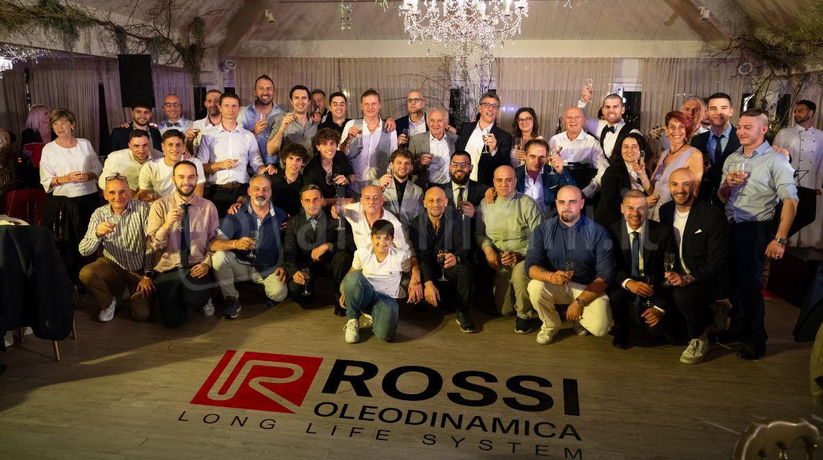 Per i suoi 50 anni azienda riccionese premia con 1000 euro i propri dipendenti: festa per la Rossi Oleodinamica -