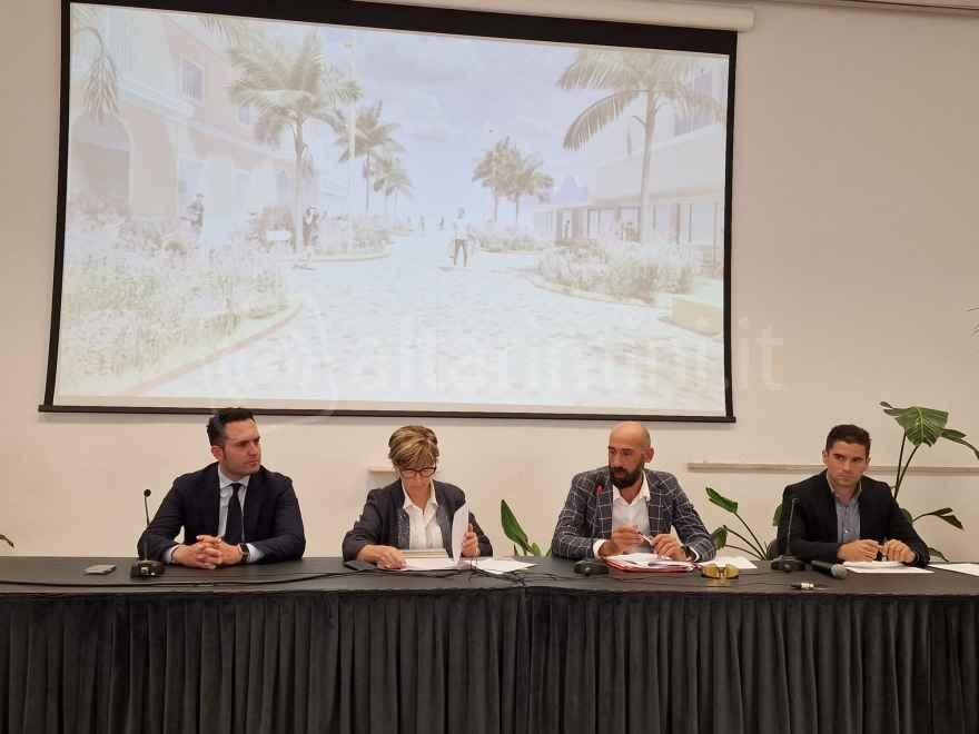 Da sinistra: Christian Andruccioli, la sindacaDaniela Angelini, Alessandro Nicolardi e Simone Imola