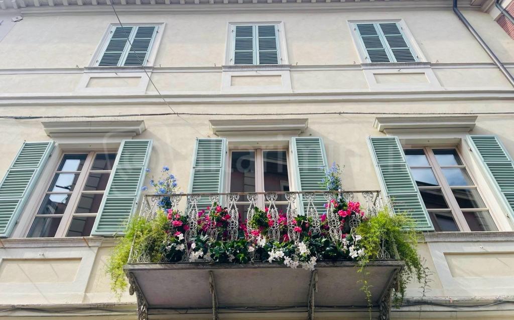Miglior balcone fiorito – I due riccioli verdi