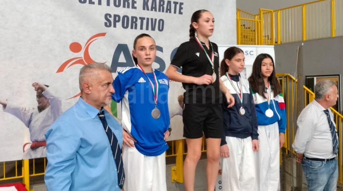 Karate: pioggia di medaglie per gli atleti della Polisportiva di Riccione - Emma Cescut sul podio