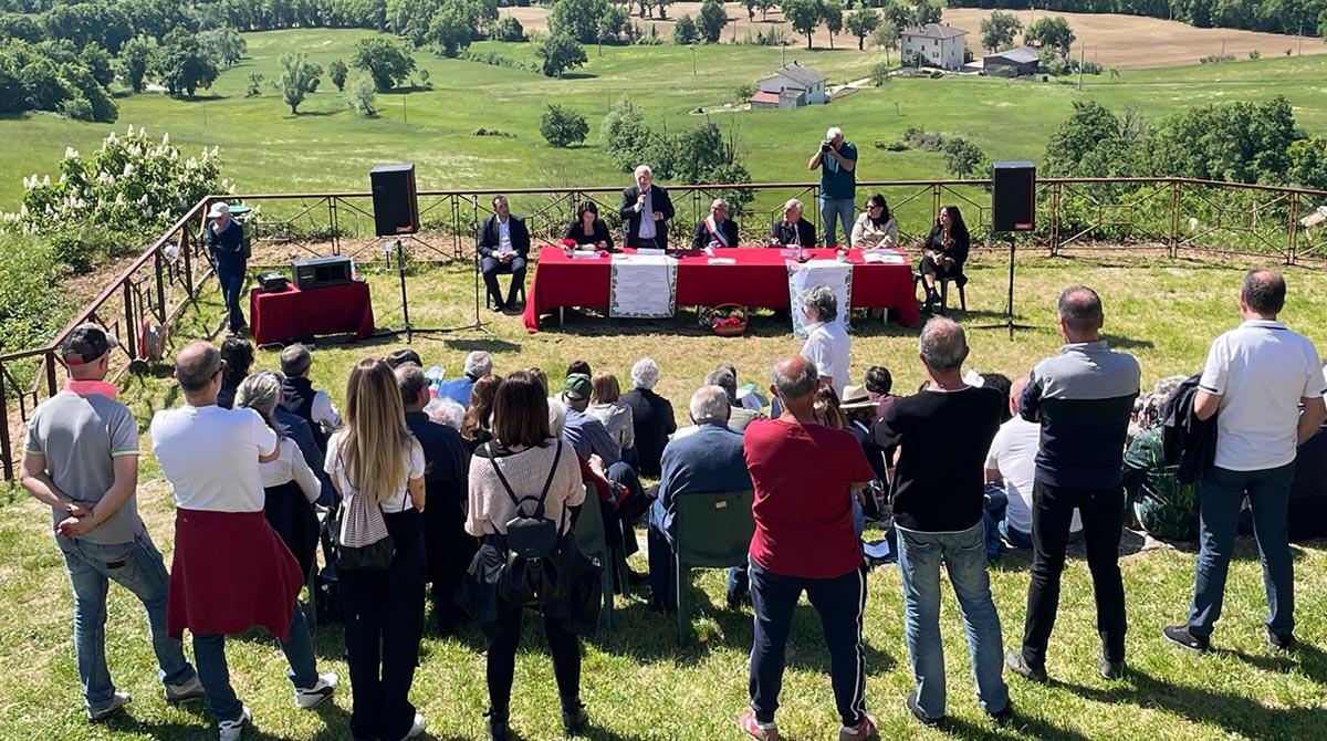 Musica e fiori: la storia della rosa nel Montefeltro in un incontro a Petrella Guidi - Gli incontri "I giorni della rosa", Petrella Guidi