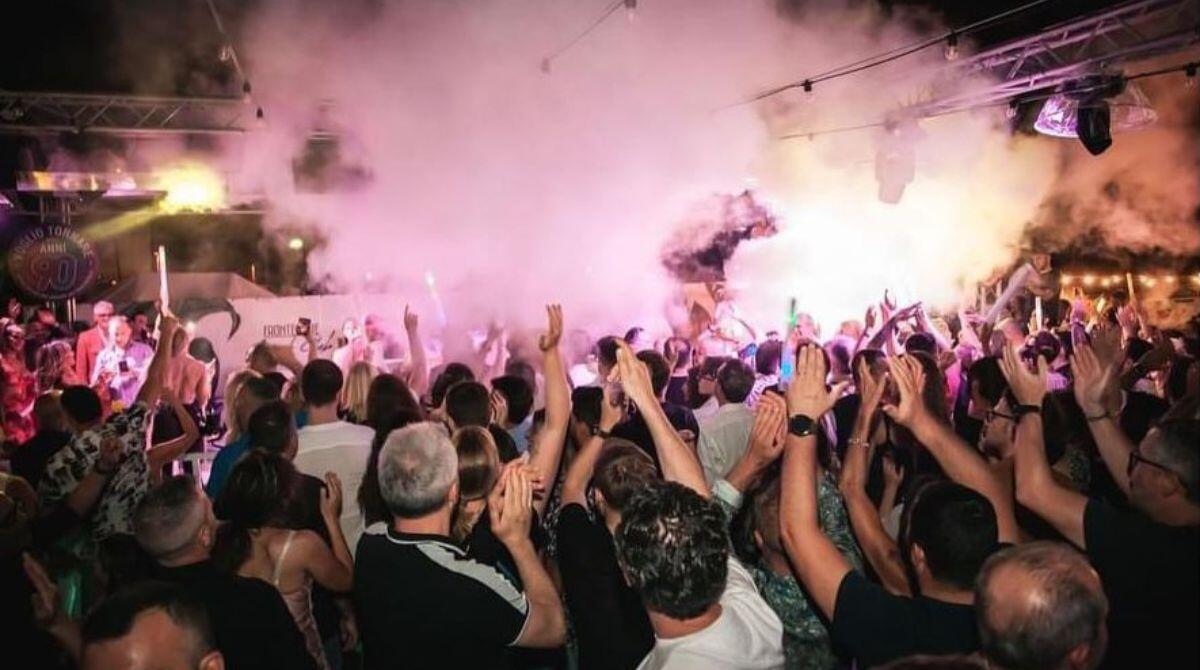 Frontemare Rimini: anni '80 e "All White Party" per salutare un giugno ricco di eventi -